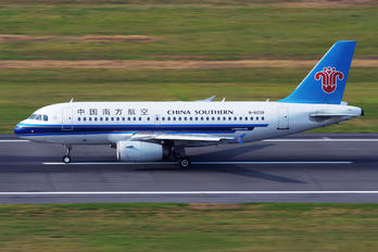 B-6039 - China Southern Airlines Airbus A319