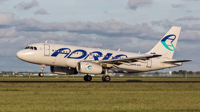 S5-AAR - Adria Airways Airbus A319