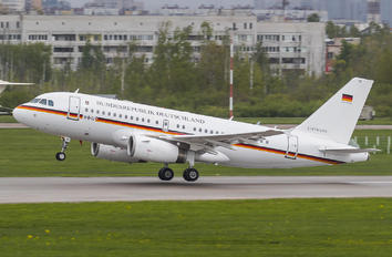 15+02 - Germany - Air Force Airbus A319 CJ