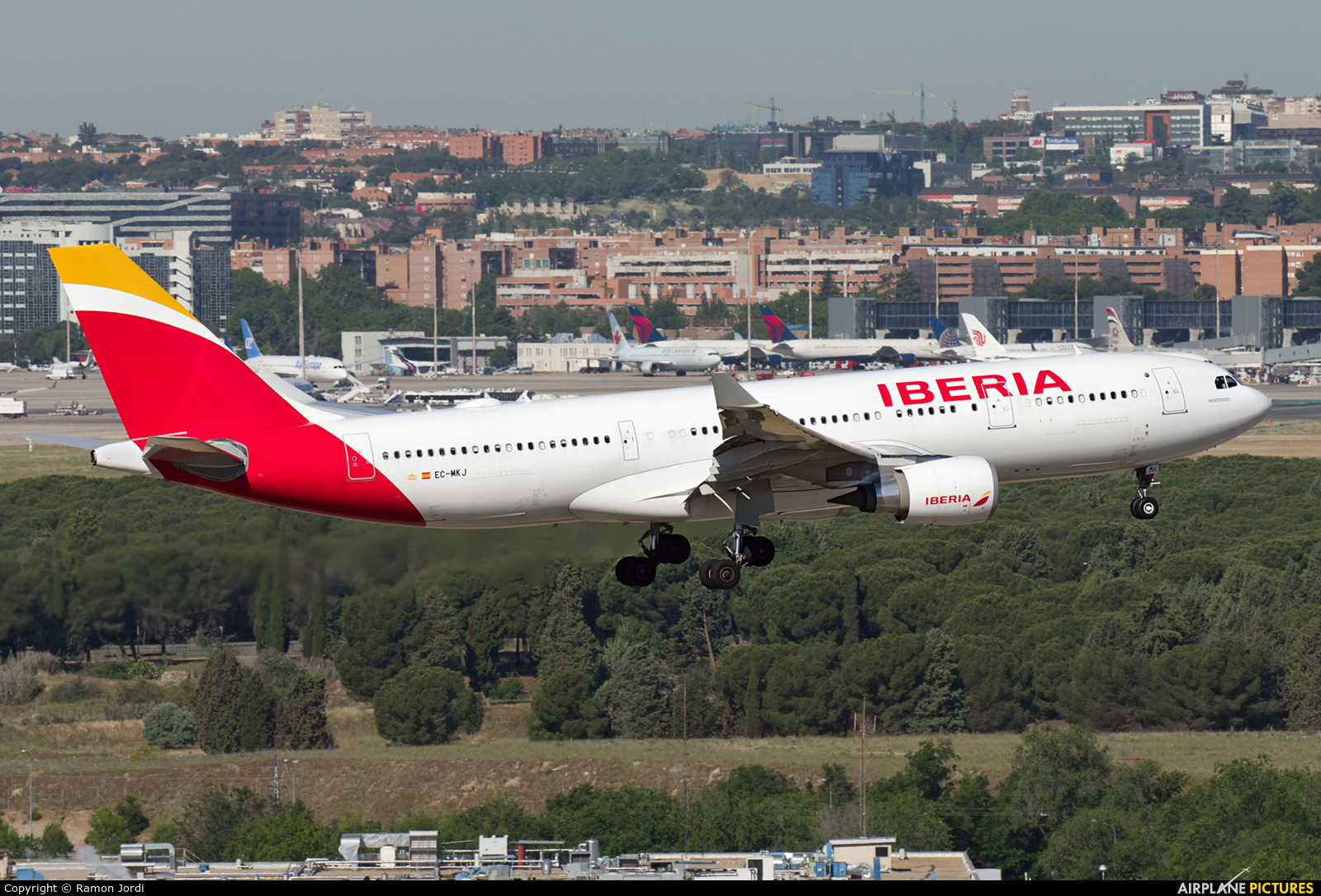 Iberia EC-MKJ aircraft at Madrid - Barajas