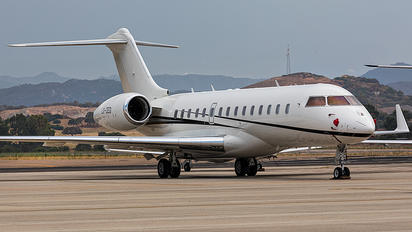 LX-ZED - Global Jet Luxembourg Bombardier BD-700 Global Express XRS 