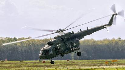 6110 - Poland- Air Force: Special Forces Mil Mi-17-1V