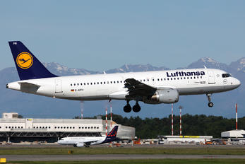 D-AIPH - Lufthansa Airbus A320