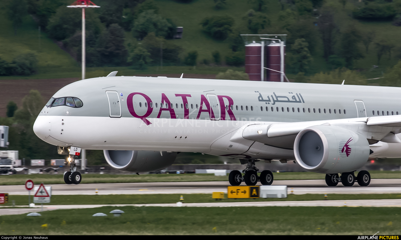 Qatar Airways A7-ALD aircraft at Zurich
