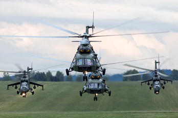 6107 - Poland - Army Mil Mi-17-1V