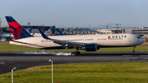 N1605 - Delta Air Lines Boeing 767-300ER aircraft