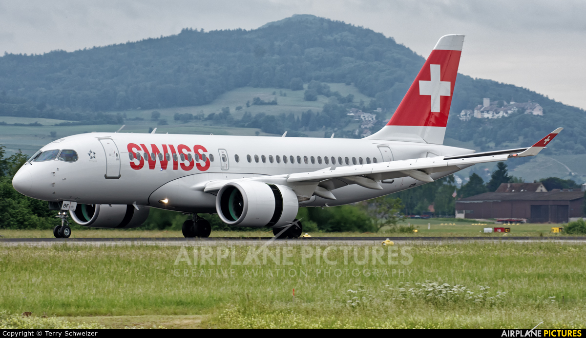 Swiss HB-JBF aircraft at Zurich