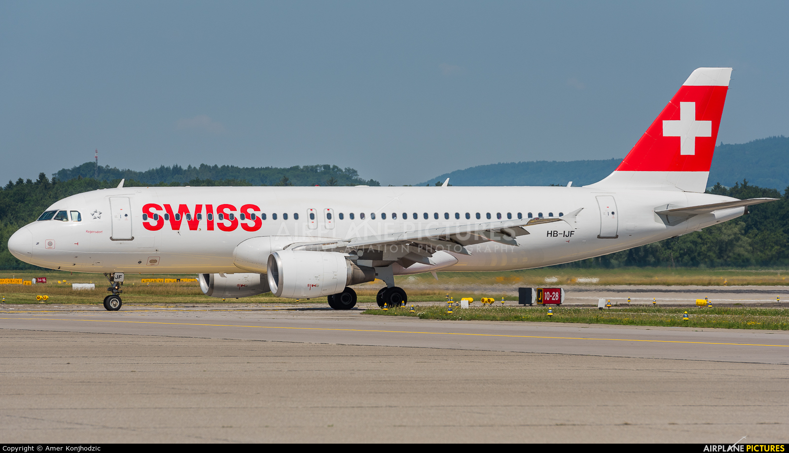 Swiss HB-IJF aircraft at Zurich