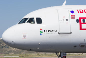 EC-LKH - Iberia Express Airbus A320