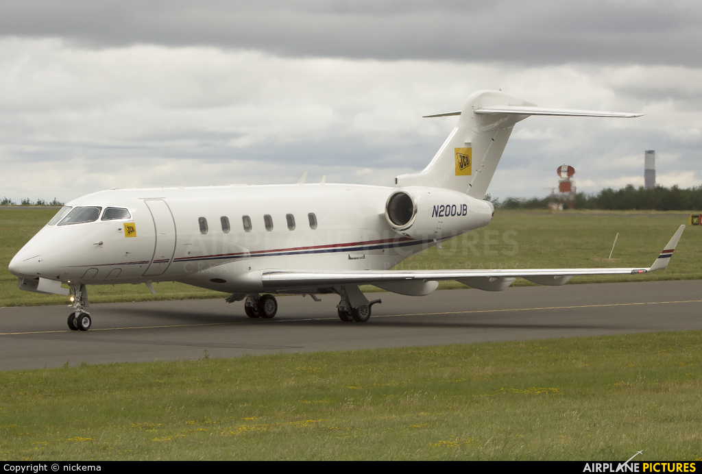 Private N200JB aircraft at East Midlands