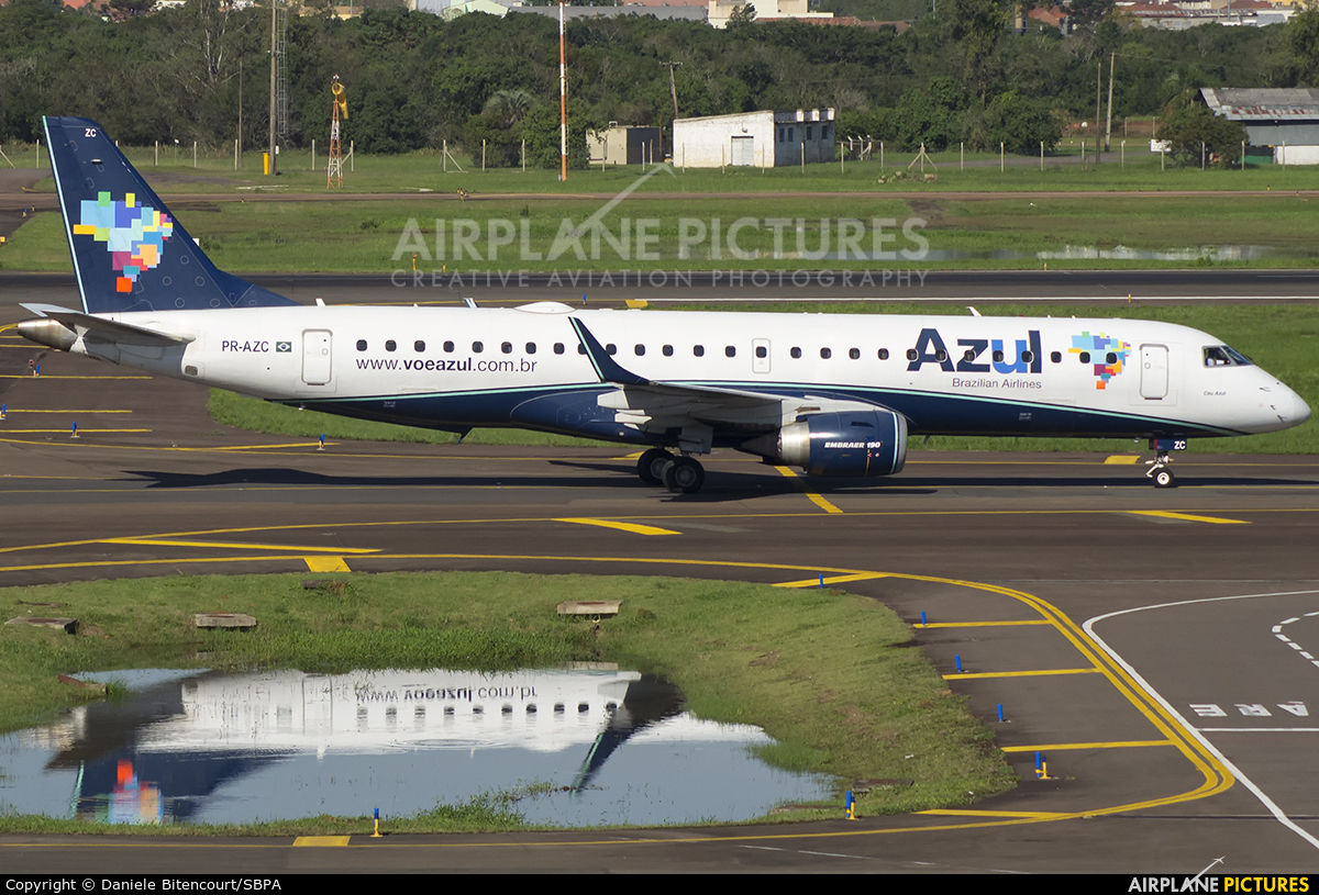 Azul Linhas Aéreas PR-AZC aircraft at Porto Alegre - Salgado Filho