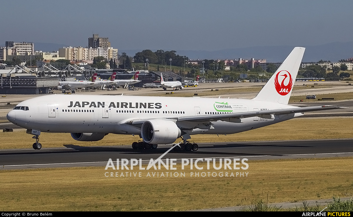 JAL - Japan Airlines JA707J aircraft at Lisbon