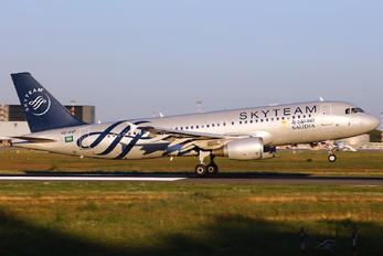 HZ-ASF - Saudi Arabian Airlines Airbus A320