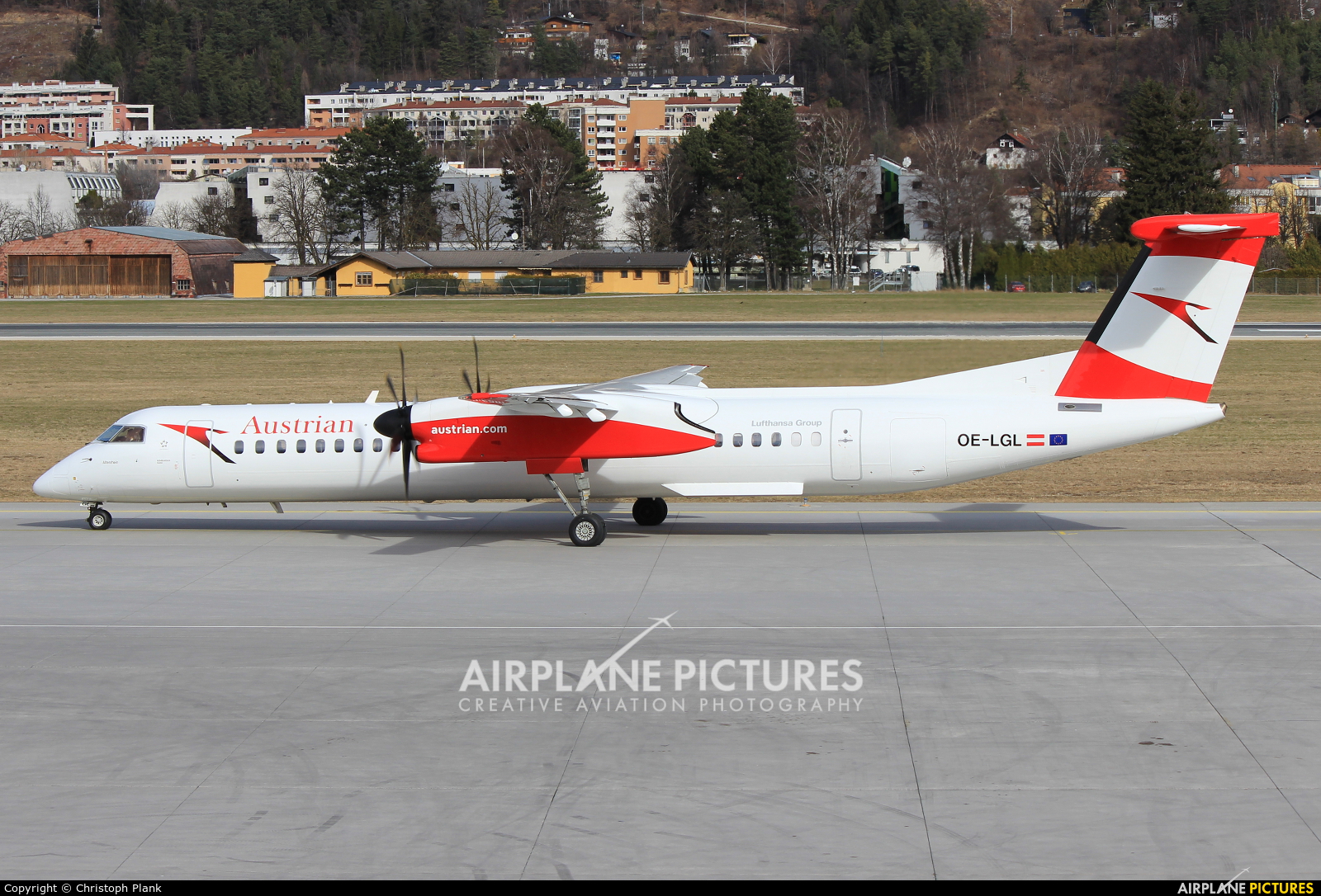 OE-LGL - Austrian Airlines/Arrows/Tyrolean de Havilland Canada DHC-8 ...