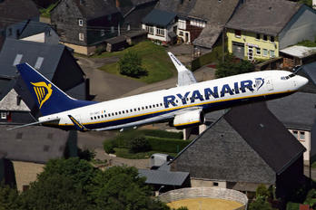 EI-DHC - Ryanair Boeing 737-800