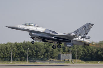 FA-132 - Belgium - Air Force General Dynamics F-16A Fighting Falcon
