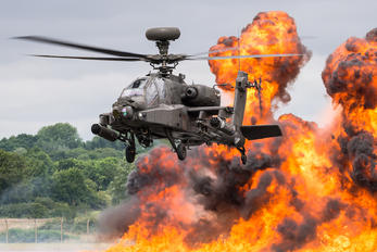 ZJ203 - UK - Army Air Corps Boeing AH-64D Apache
