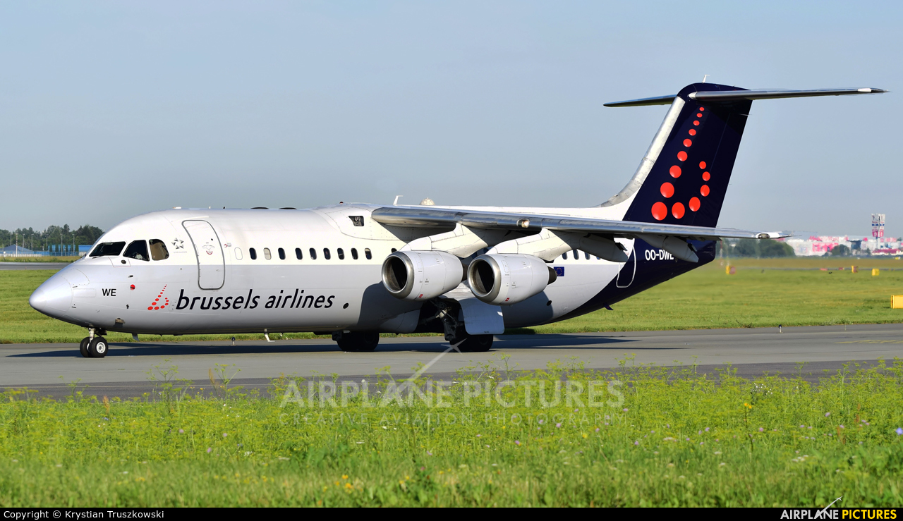 Brussels Airlines OO-DWE aircraft at Warsaw - Frederic Chopin