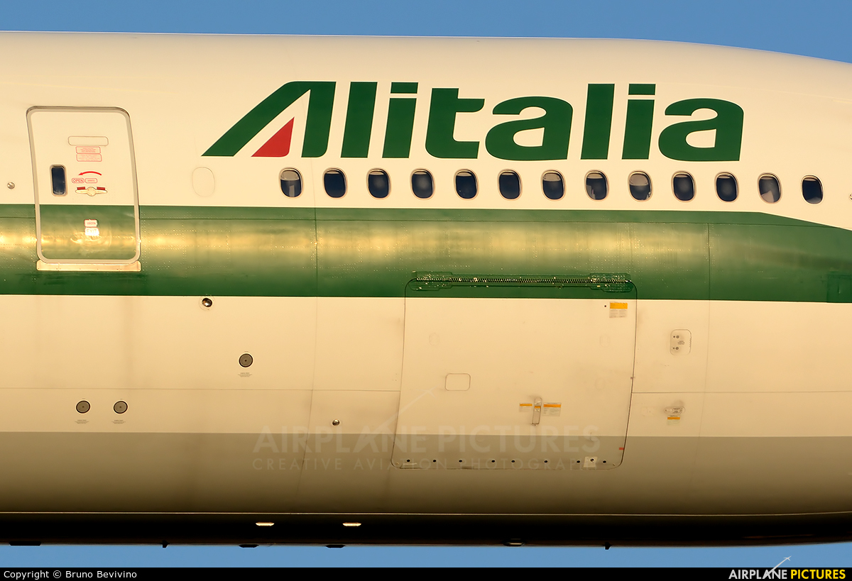 Alitalia EI-ISE aircraft at Rome - Fiumicino