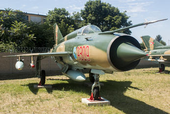 9309 - Hungary - Air Force Mikoyan-Gurevich MiG-21MF