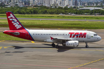 PR-MAQ - TAM Airbus A319