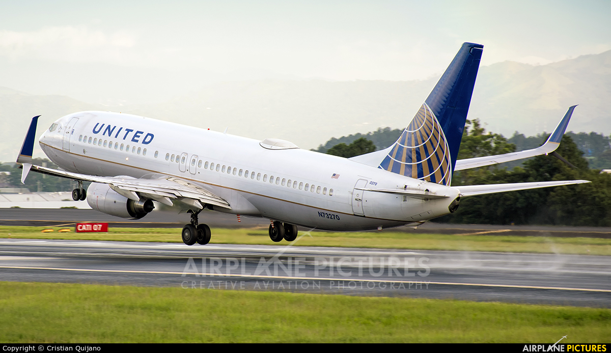 United Airlines N73270 aircraft at San Jose - Juan Santamaría Intl