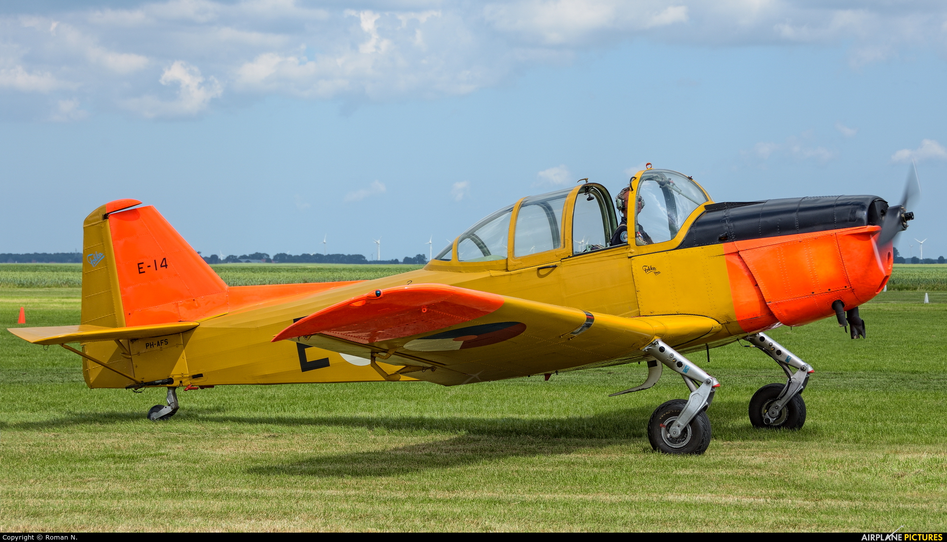 Private PH-AFS aircraft at Oostwold