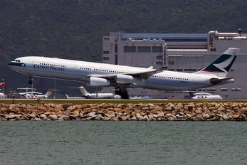 B-HXH - Cathay Pacific Airbus A340-300