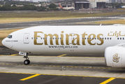 Emirates Airlines A6-EBM image
