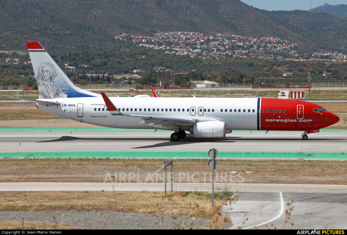 Norwegian Air Shuttle LN-NHA aircraft at Málaga