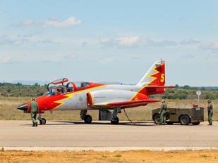 E.25-13 - Spain - Air Force : Patrulla Aguila Casa C-101EB Aviojet