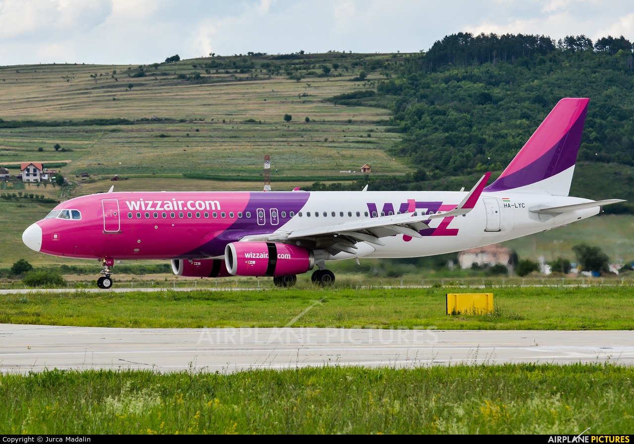 Wizz Air HA-LYC aircraft at Cluj Napoca - Someseni