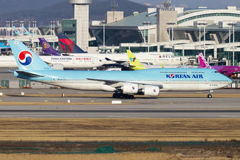 HL7638 - Korean Air Boeing 747-8