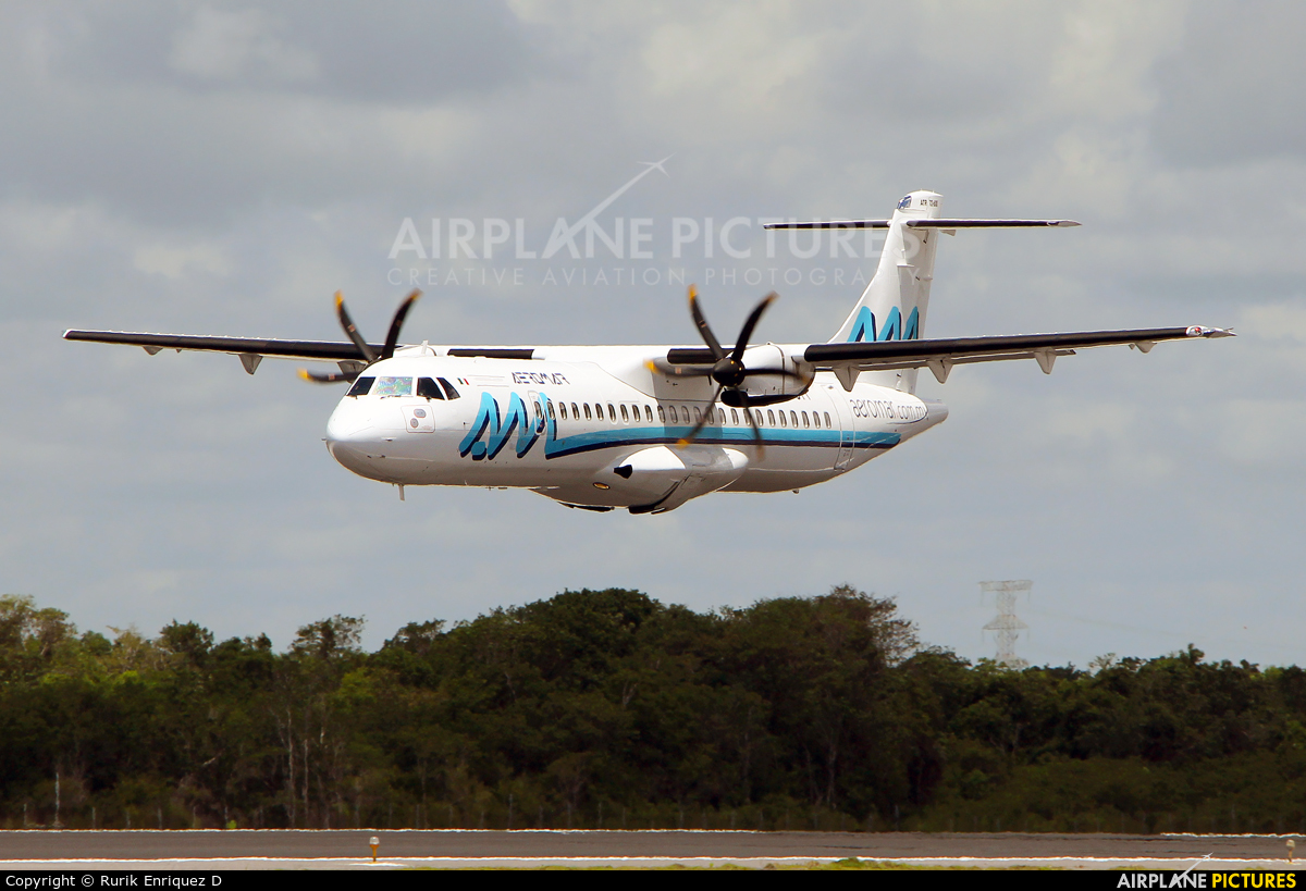 Aeromar XA-UYY aircraft at Cancun Intl