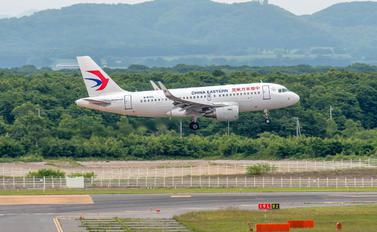 B-8390 - China Eastern Airlines Airbus A319
