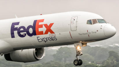 N971FD - FedEx Federal Express Boeing 757-200