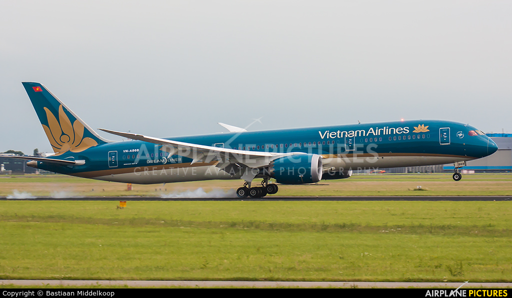 Vietnam Airlines VN-A868 aircraft at Amsterdam - Schiphol