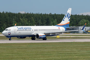 TC-SNP - SunExpress Boeing 737-800