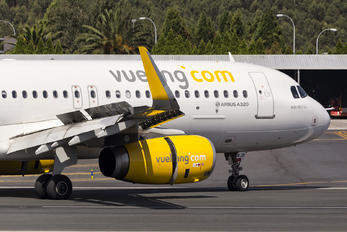 EC-MJB - Vueling Airlines Airbus A320