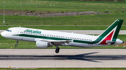 EI-DTN - Alitalia Airbus A320
