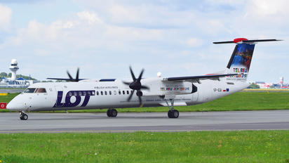 SP-EQI - LOT - Polish Airlines de Havilland Canada DHC-8-400Q / Bombardier Q400