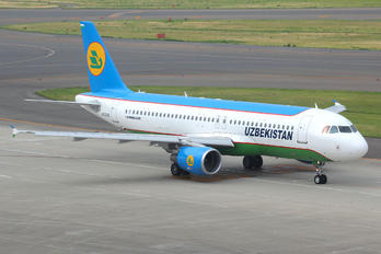 UK32019 - Uzbekistan Airways Airbus A320