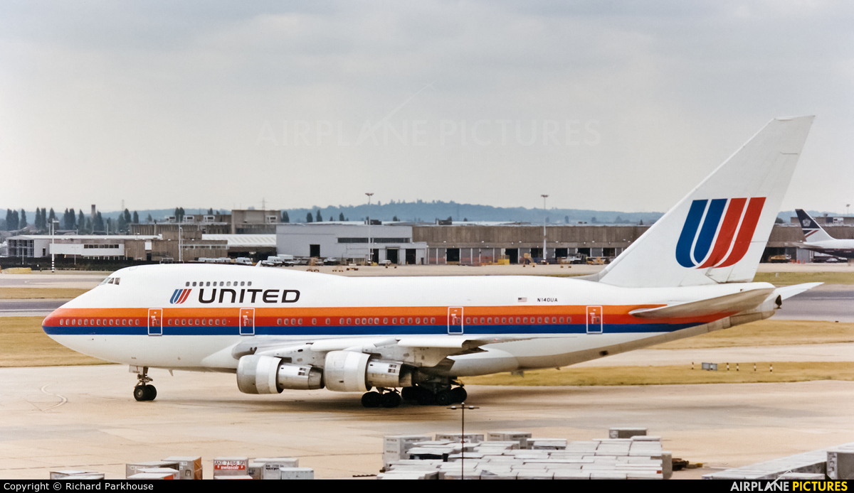 United Airlines N140UA aircraft at London - Heathrow