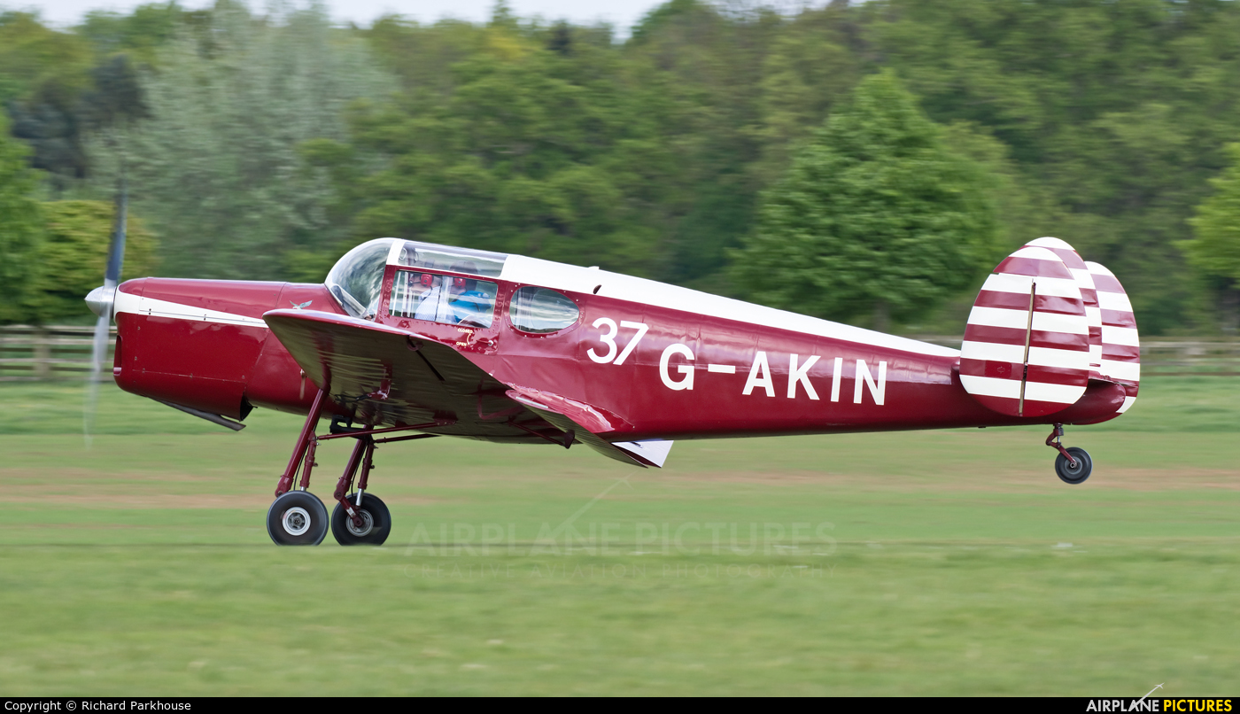 Private G-AKIN aircraft at Old Warden