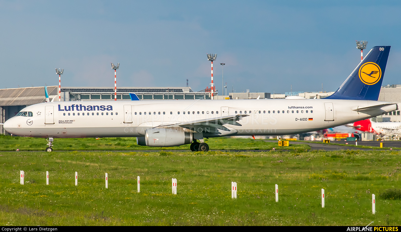 Lufthansa D-AIDD aircraft at Düsseldorf