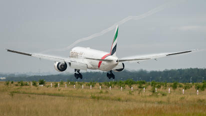 A6-ENR - Emirates Airlines Boeing 777-300ER