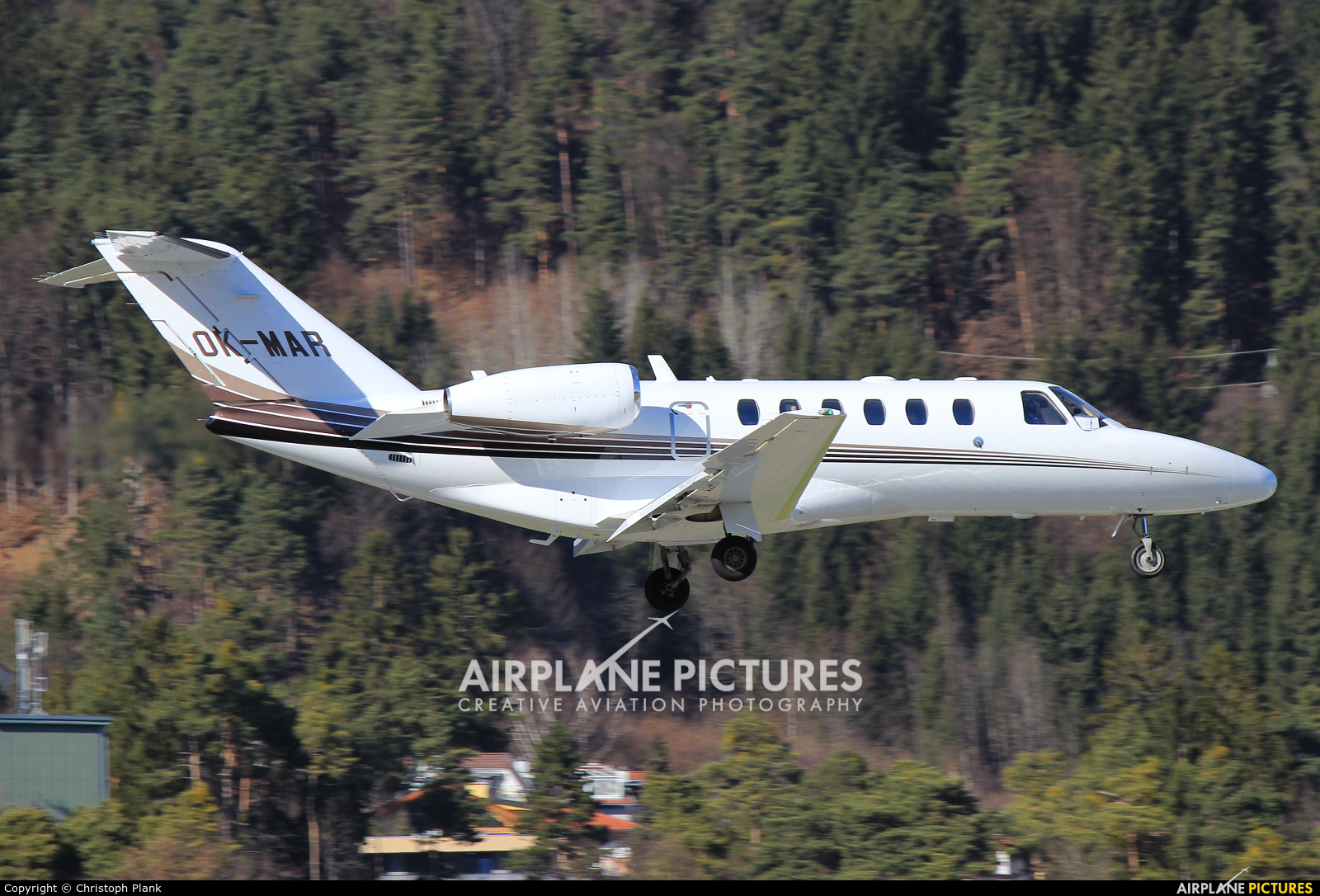 Private OK-MAR aircraft at Innsbruck