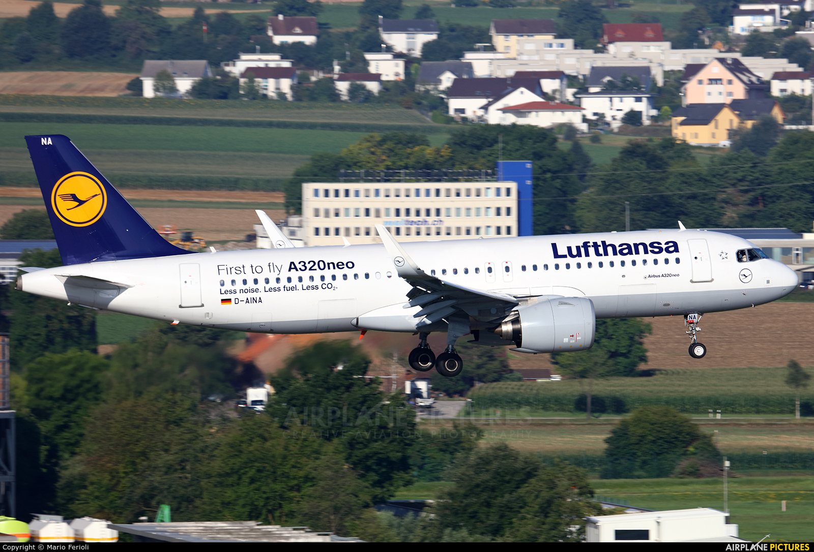 Lufthansa D-AINA aircraft at Zurich