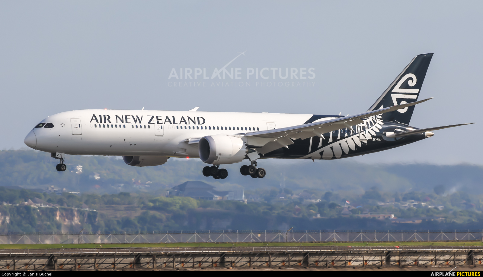 Air New Zealand ZK-NZJ aircraft at Denpasar- Ngurah Rai Intl