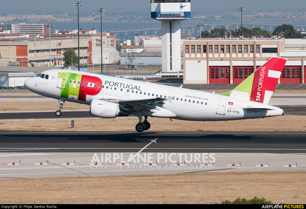 TAP Portugal CS-TTV aircraft at Lisbon